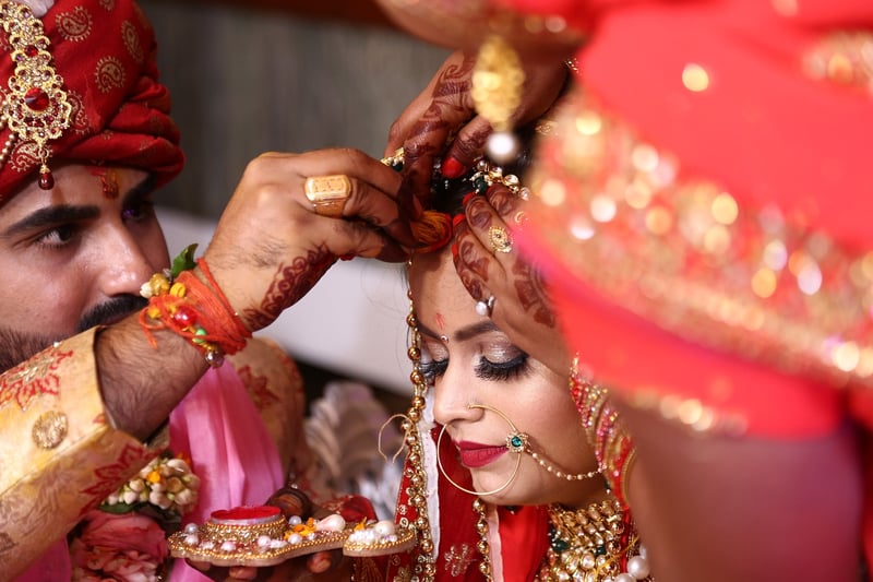 Natural Bride & Groom